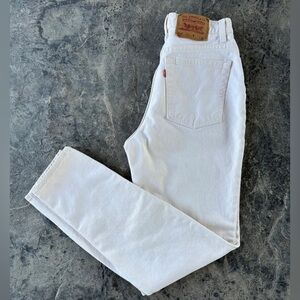 Vintage Levi’s 512 Slim Fit 100% cotton Jeans size 32 L Made in Canada